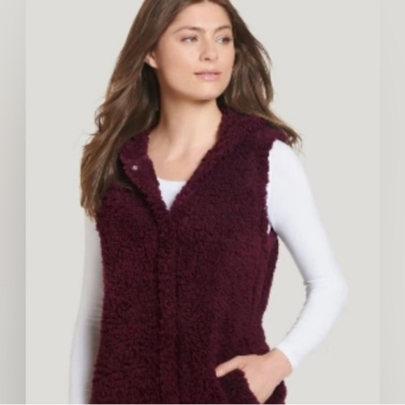 Jockey Maroon Hooded Sherpa Vest - Picture 1 of 6